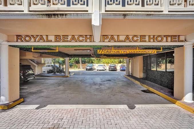 ROYAL BEACH PALACE HOTEL